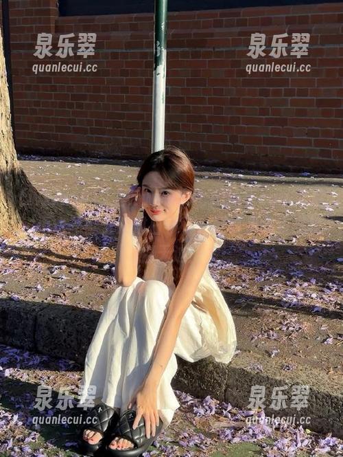 上www.51cg666.com之后，再也不能安心过日子了，网页里简直是艳福无边！