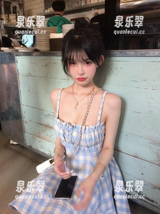 吃瓜网 噢,吃瓜网app又出新鲜货,朝阳的风吹得好舒服啊