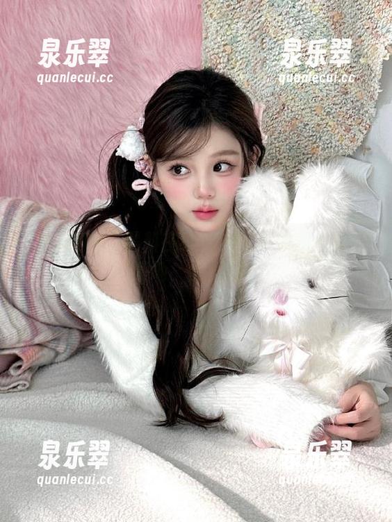黑料在线传送门不如我们吃瓜聚集地，你觉得呢？